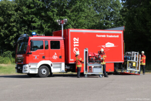 Ein Transportfahrzeug auf LKW-Basis der Feuerwehr